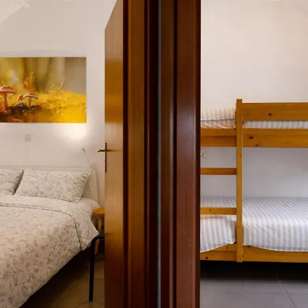 Maison 25 *